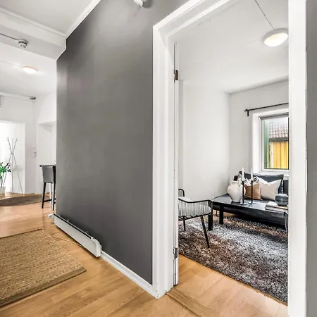 3-bedroom - Heart Of Center *