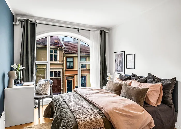 Apartamento 3-bedroom - Heart Of Center *