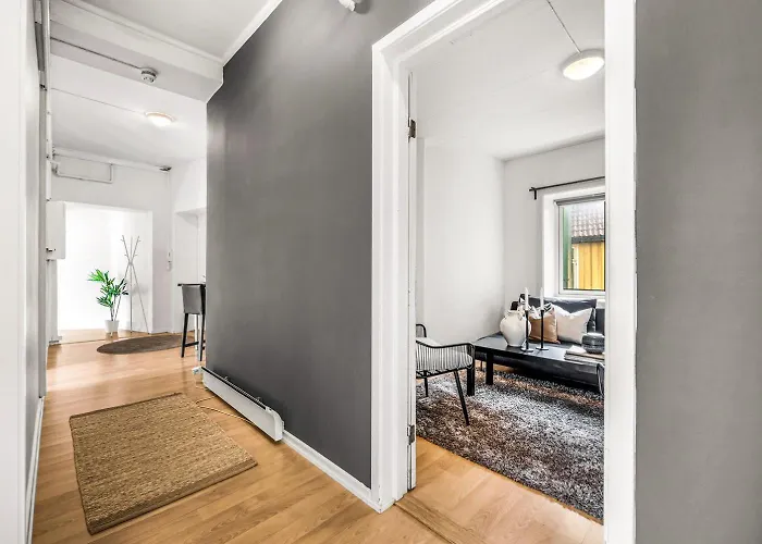 3-bedroom - Heart Of Center *